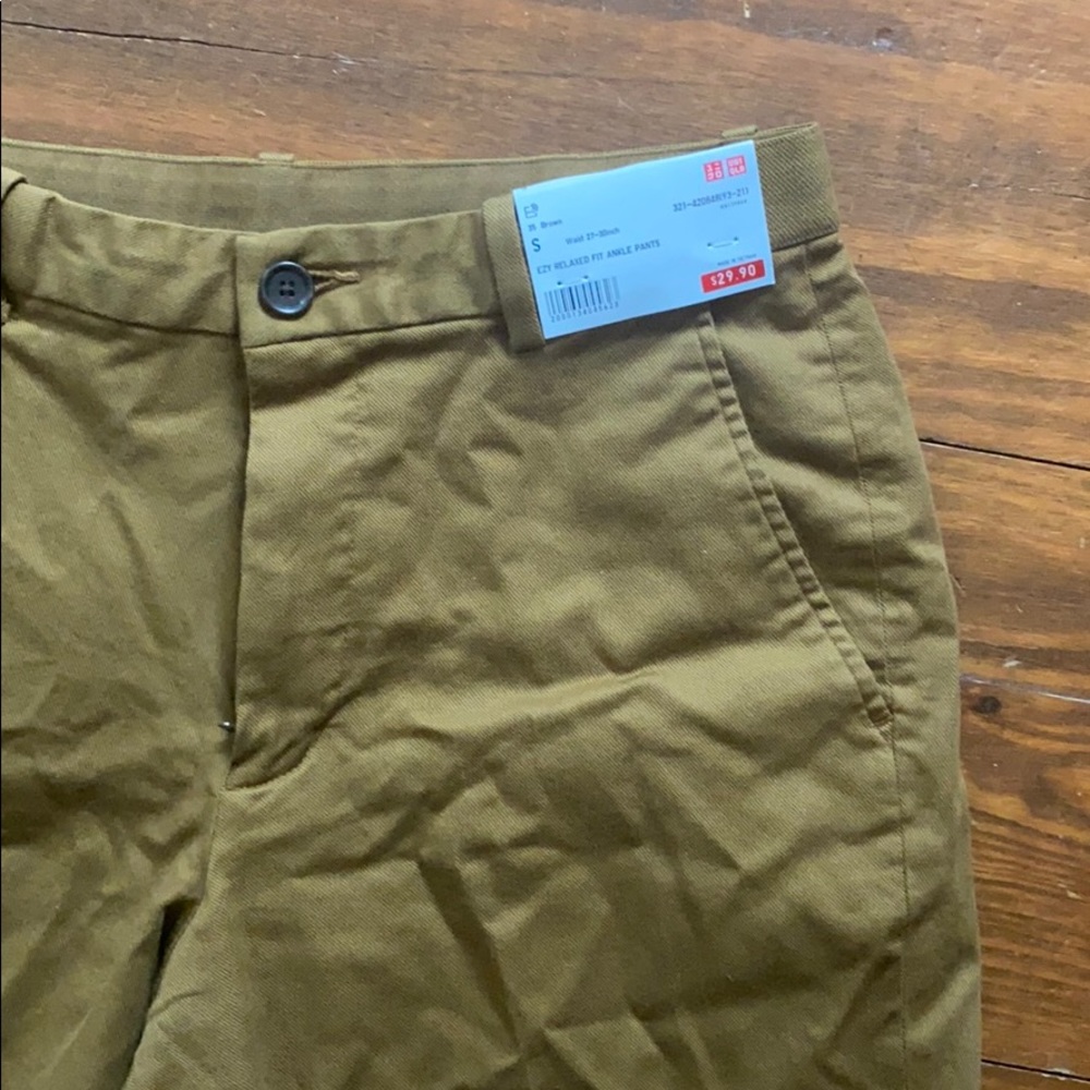Uniqlo Ezy Relaxed Fit Ankle Pants